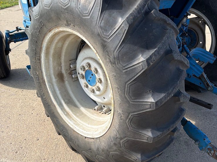 ford-4610-image-6