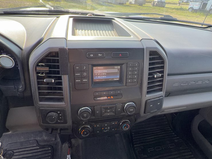 2018-ford-f450-xl-image-26