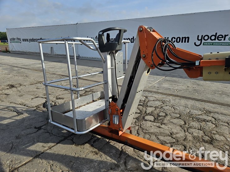 2018-jlg-t500j-image-11