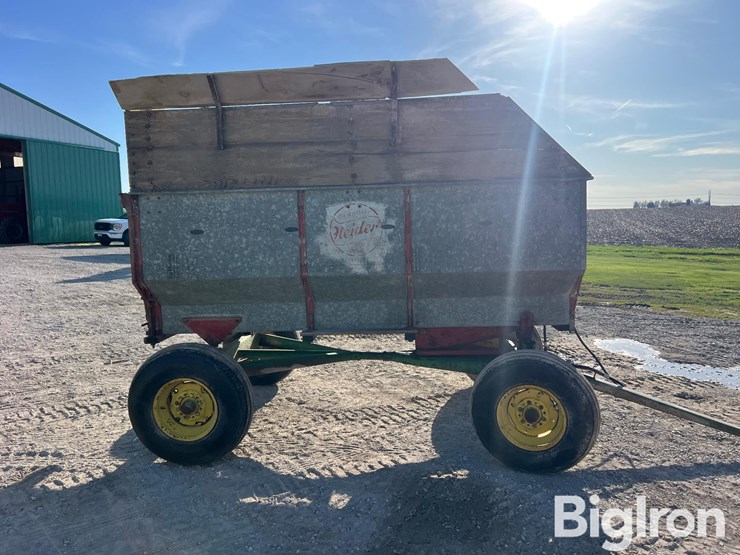heider-barge-wagon-w/-hoist-image-4