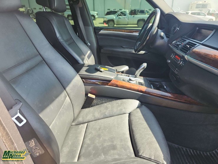 2009-bmw-x5-image-19