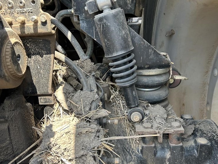 2005-agco-dt180a-image-32