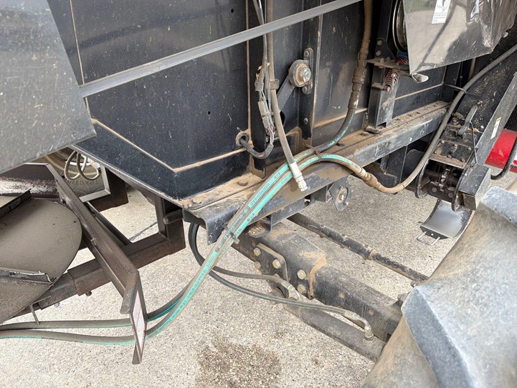 2001-massey-ferguson-8780xp-image-27