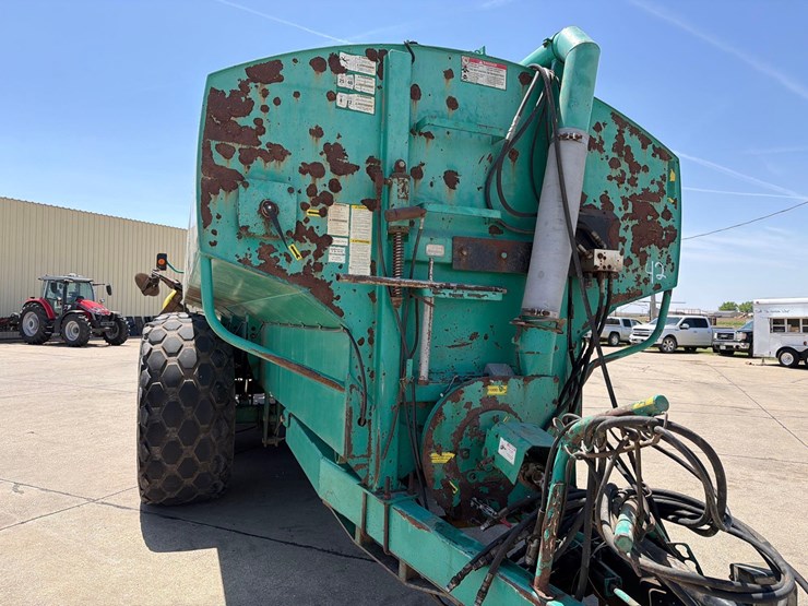 houle-7300-manure-tanker-image-28