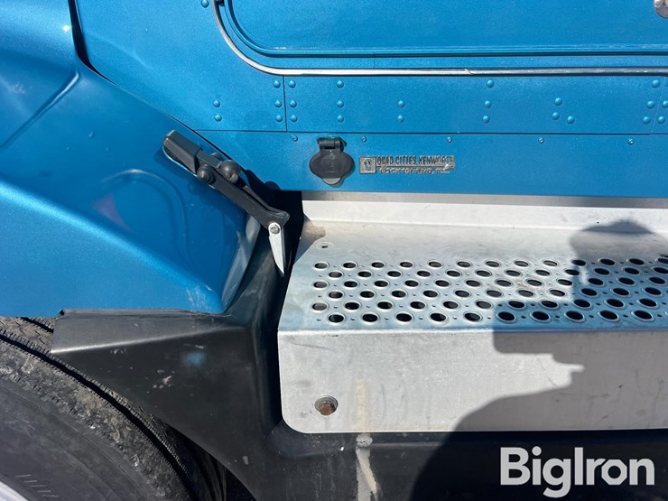1990-kenworth-t400-image-15