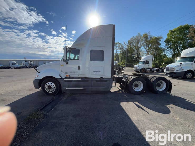 2016-international-prostar-image-8