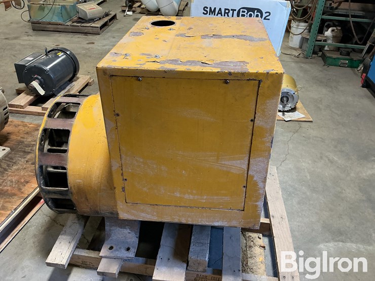 caterpillar-d353-image-8