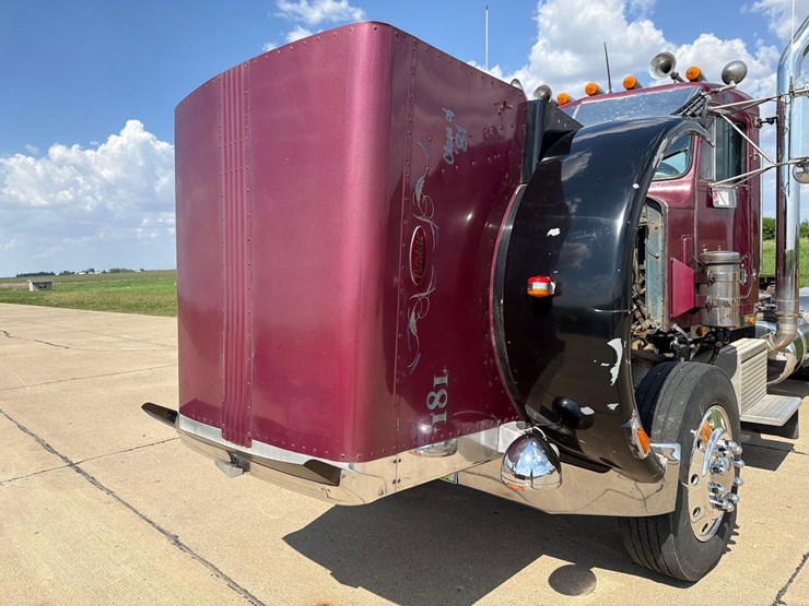 1981-peterbilt-359-image-31