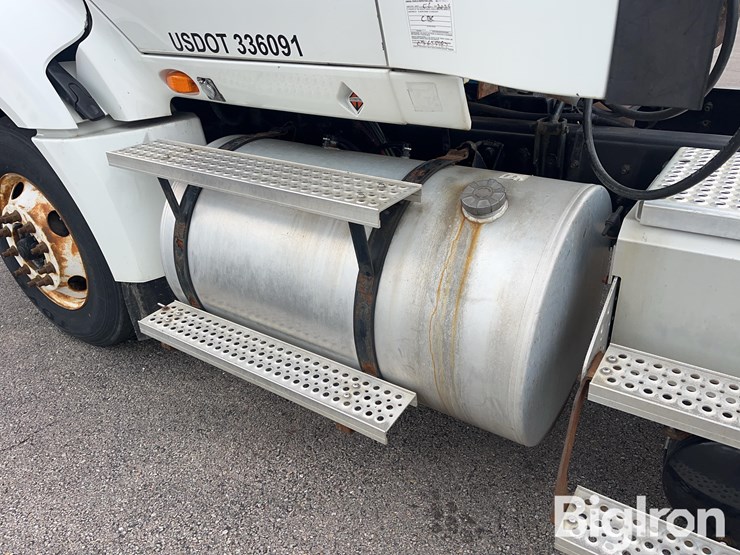 2012-international-prostar-image-12