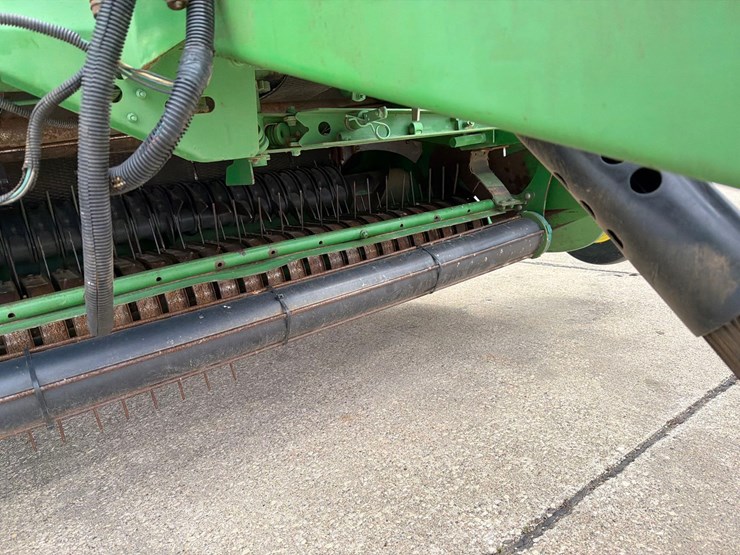 john-deere-568-image-46