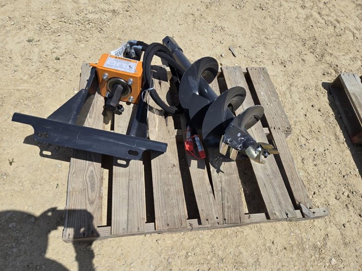 #1930-•-new-wolverine-mini-skid-steer-auger-drive-image-3