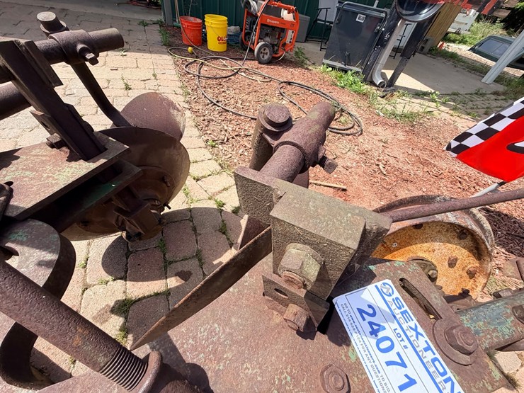 #24071-•-two-bottom-moldboard-plow-image-7