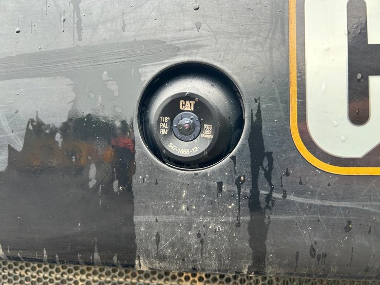 2022-caterpillar-259d3-image-15
