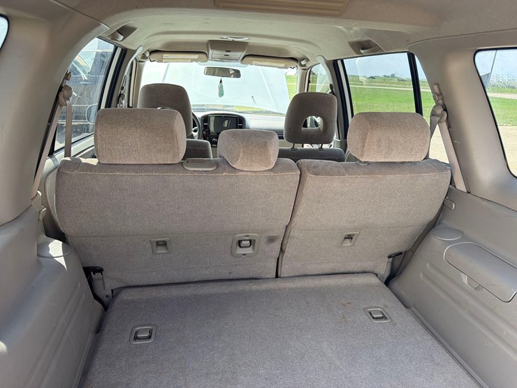 2004-suzuki-xl7-image-47