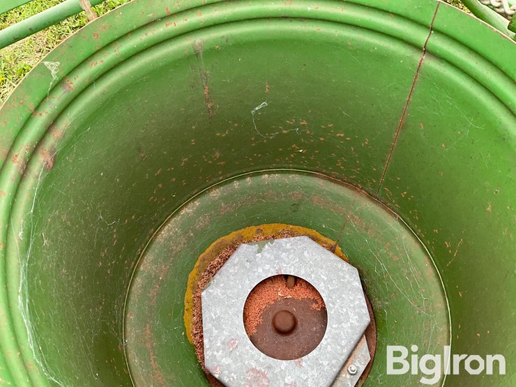 john-deere-1240-image-12