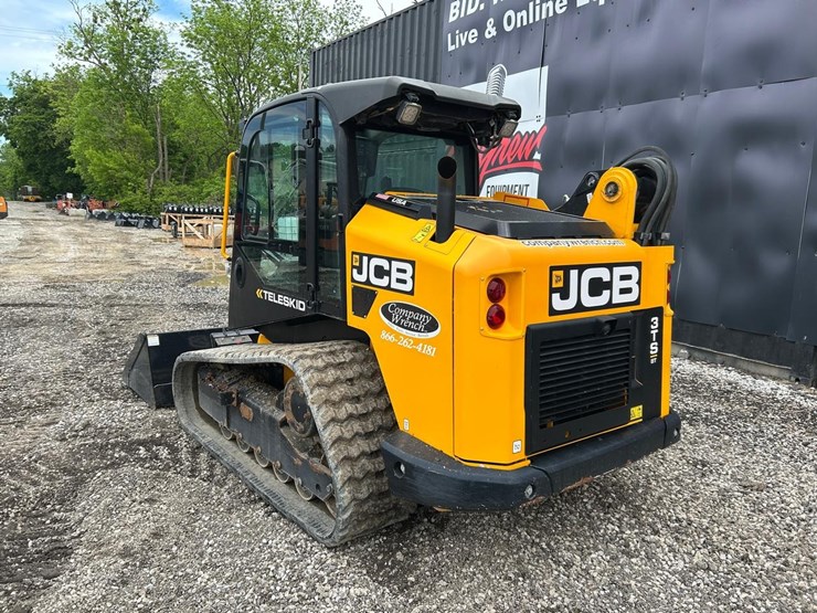 2023-jcb-3ts-8t-image-2