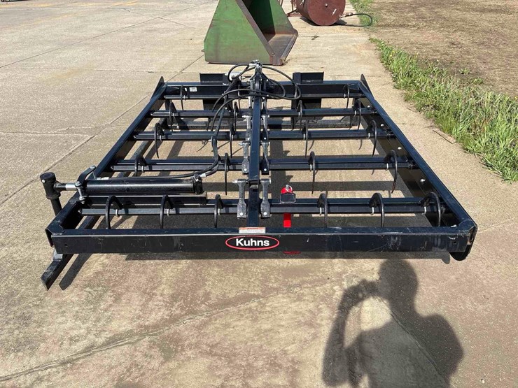 kuhns-510f-skidloader-bale-accumulator-image-5