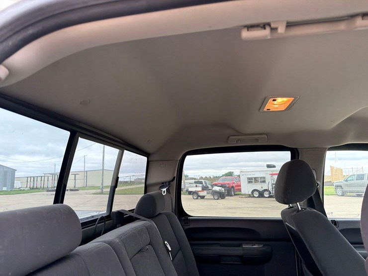 2009-chevrolet-1500-image-21