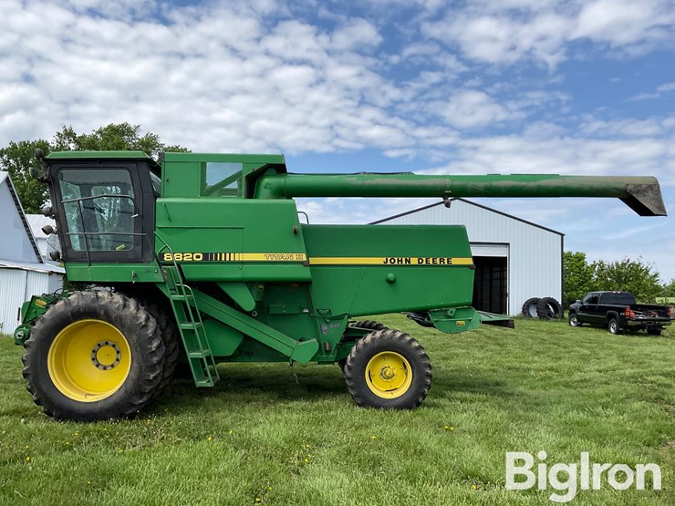 1988-john-deere-8820-titan-ii-image-8