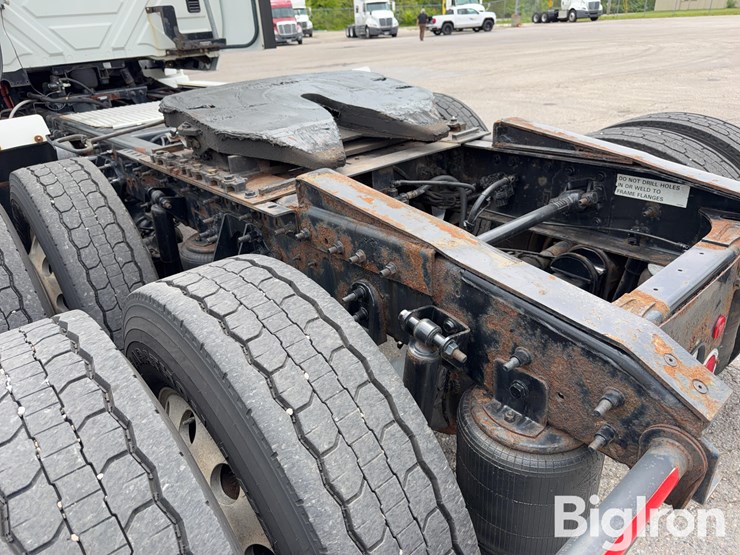 2015-international-prostar-image-13