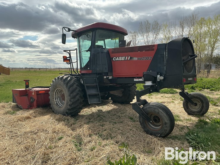 2013-case-ih-wd2303-image-7