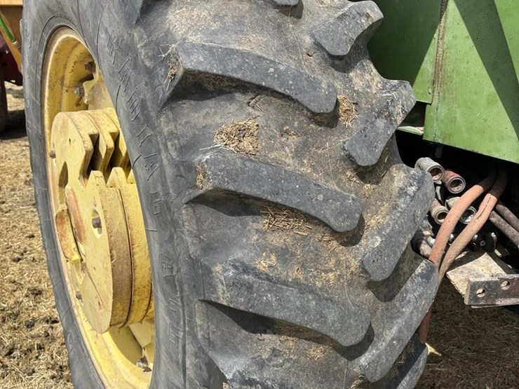 john-deere-4430-image-3