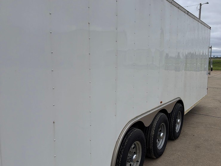 2017-empire-99”-x-36ft-enclosed-bumper-hitch-trailer--very-nice-trailer-image-18