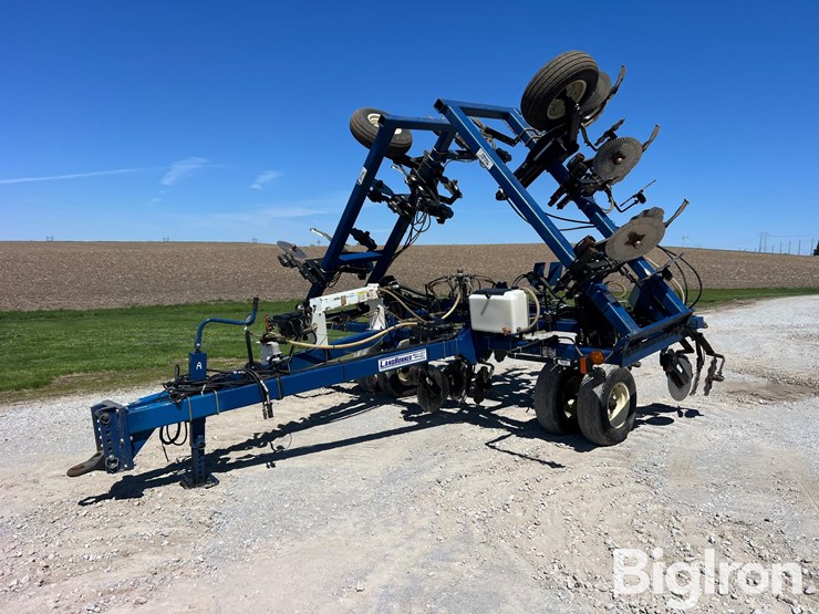 blu-jet-landrunner-image-1