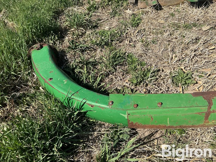 john-deere-5830-image-9