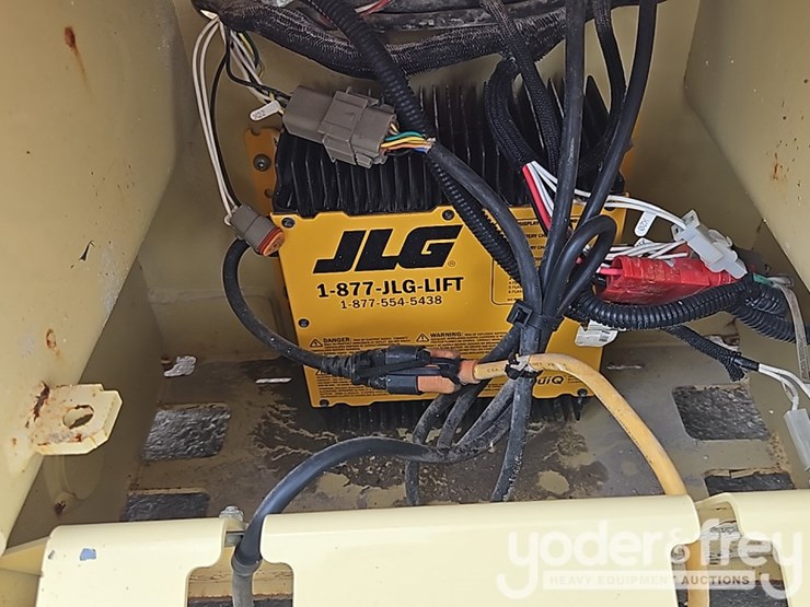 2016-jlg-1230es-image-16