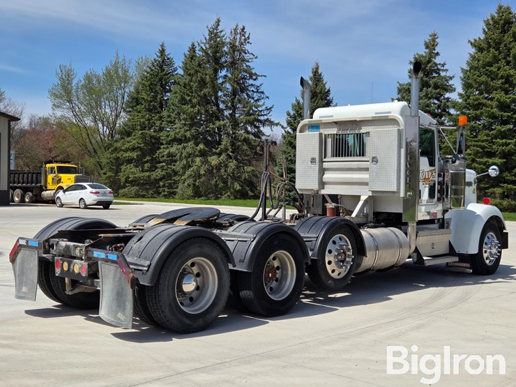 2007-kenworth-w900-image-5