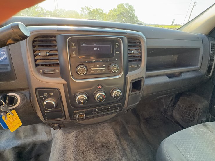 2014-dodge-3500-image-20
