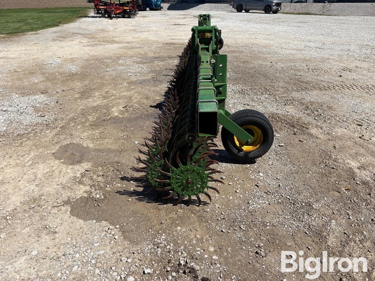 john-deere-400-image-4