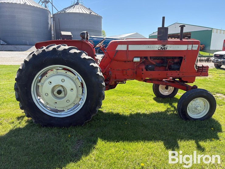 1963-allis-chalmers-d19-image-4