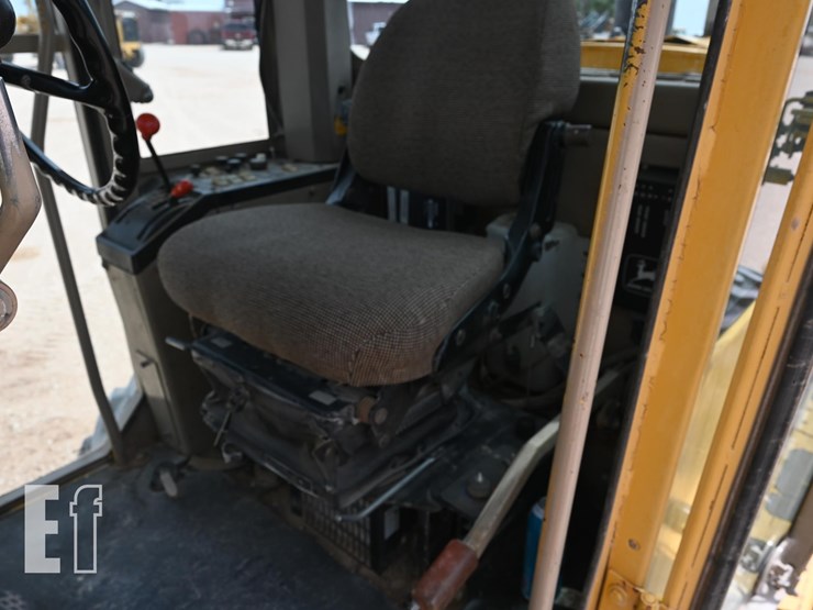 1996-deere-772bh-image-4