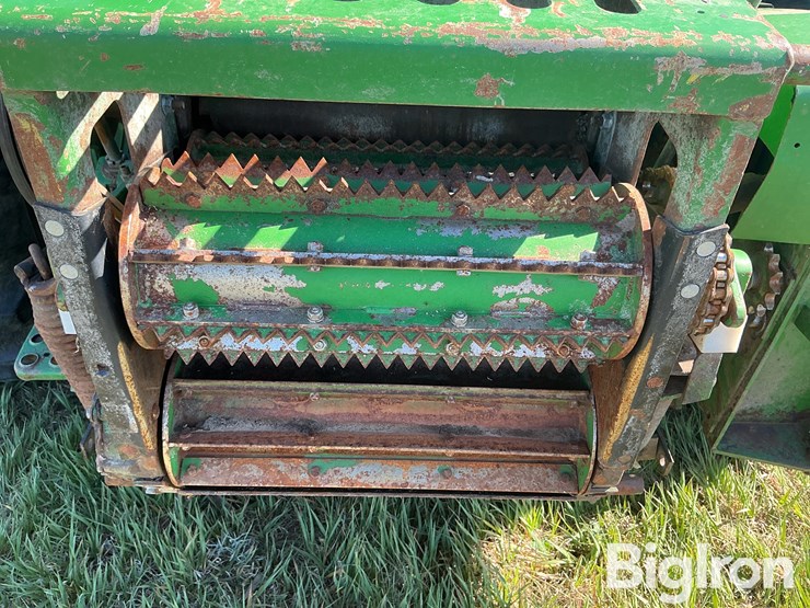 john-deere-5830-image-9