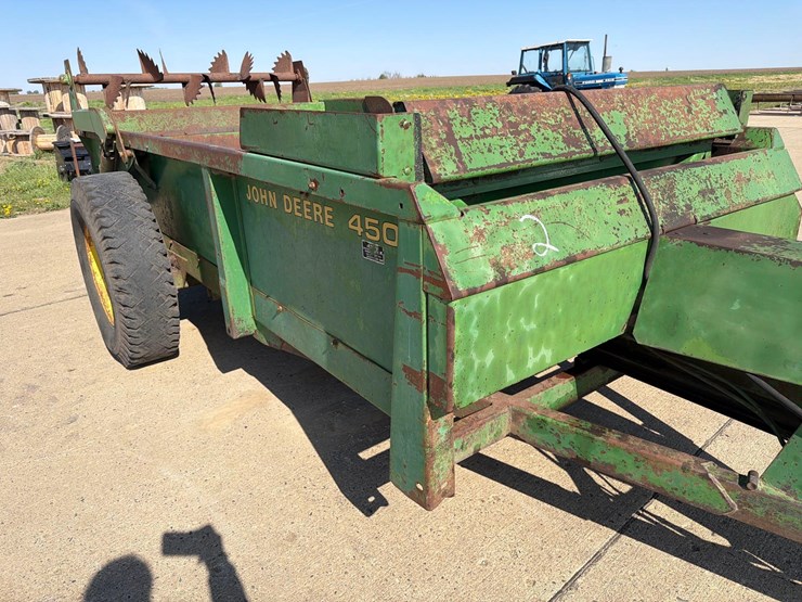 john-deere-450-image-10