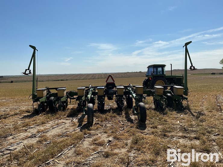 john-deere-7300-image-6