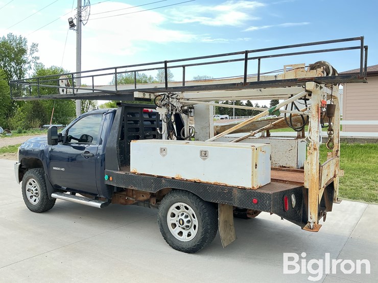 2012-chevrolet-3500hd-image-7