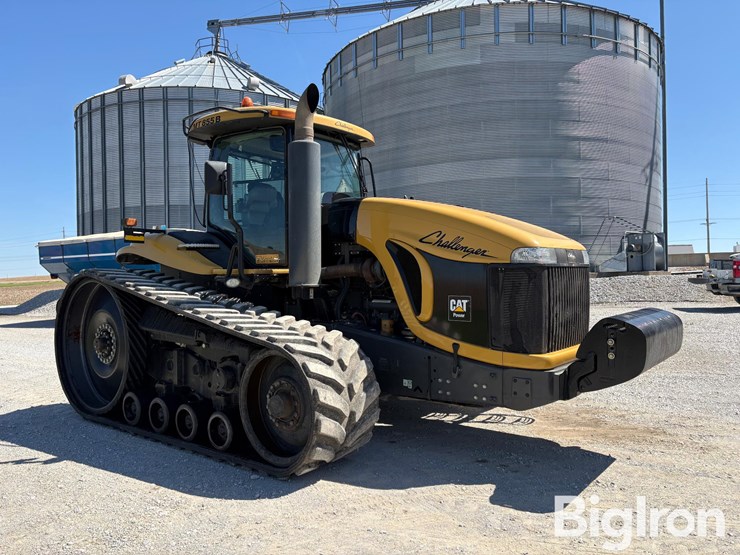 cat-challenger-mt855b-track-tractor-image-3