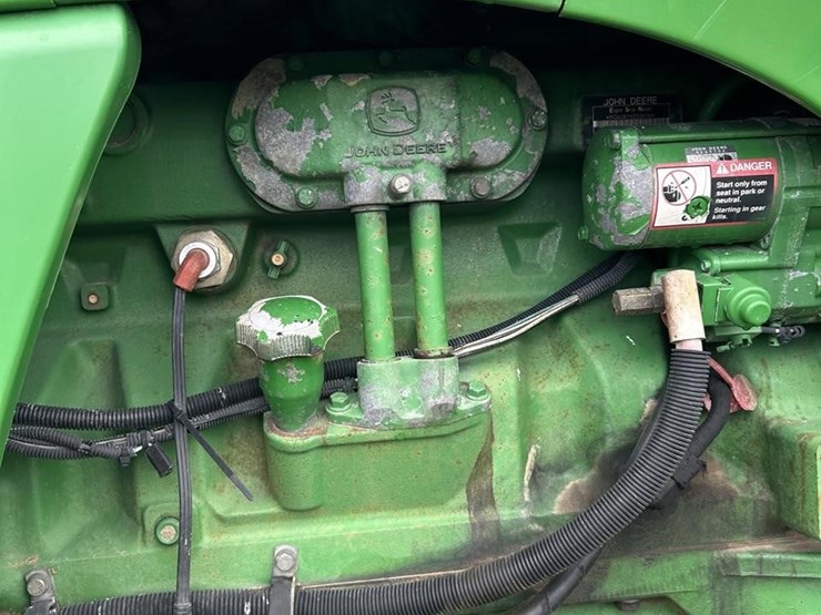 2004-john-deere-8220t-image-16