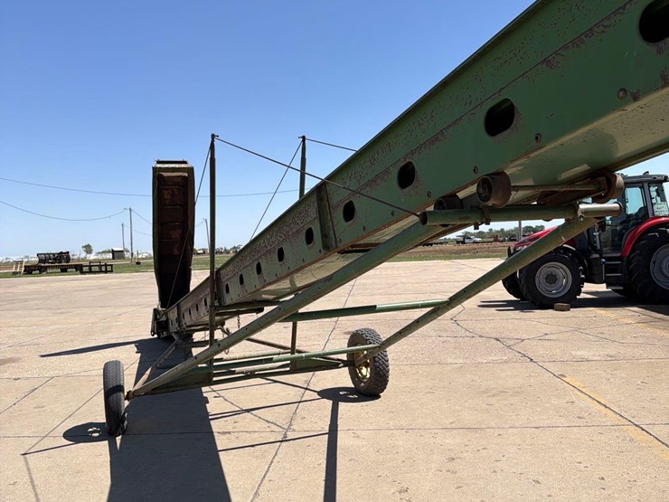 john-deere-350-image-12