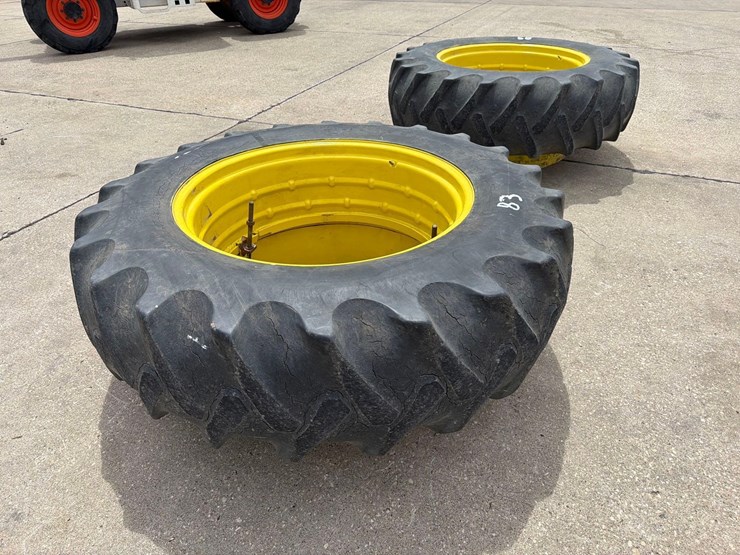 john-deere-4430-image-2