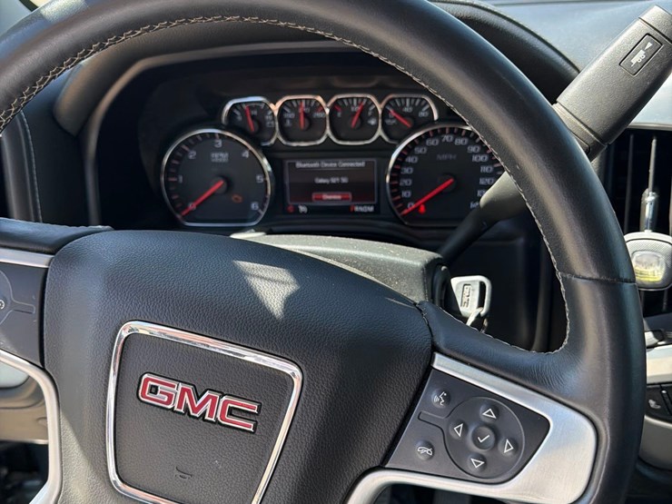 2014-gmc-sierra-1500-image-39
