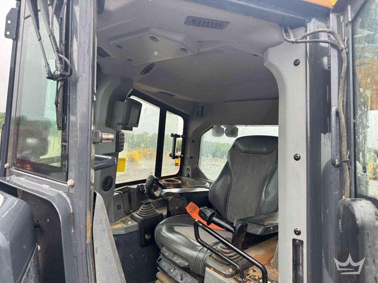 2021-deere-850l-wlt-image-74