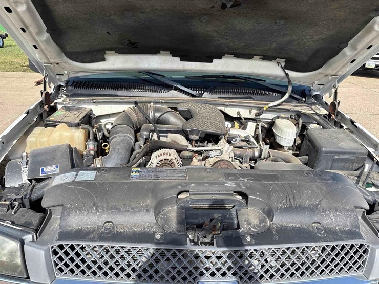 2004-chevrolet-2500hd-image-45