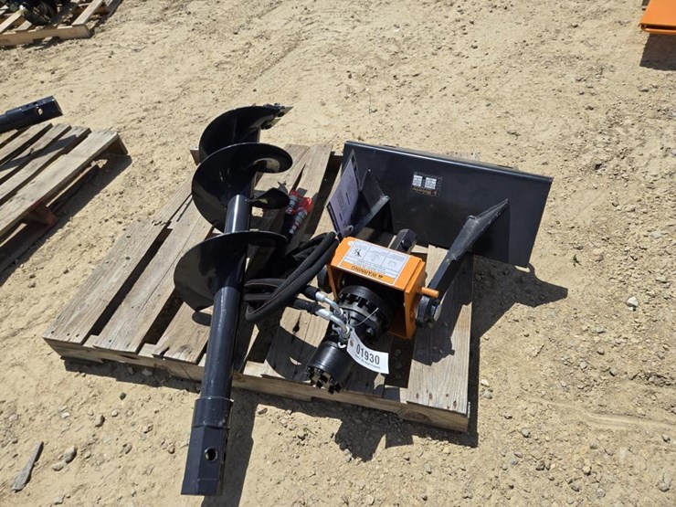 #1930-•-new-wolverine-mini-skid-steer-auger-drive-image-1