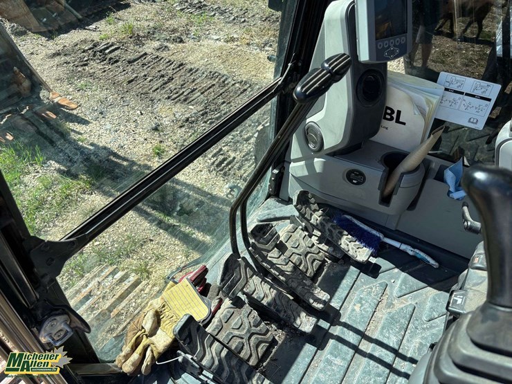 2014-caterpillar-320el-image-17