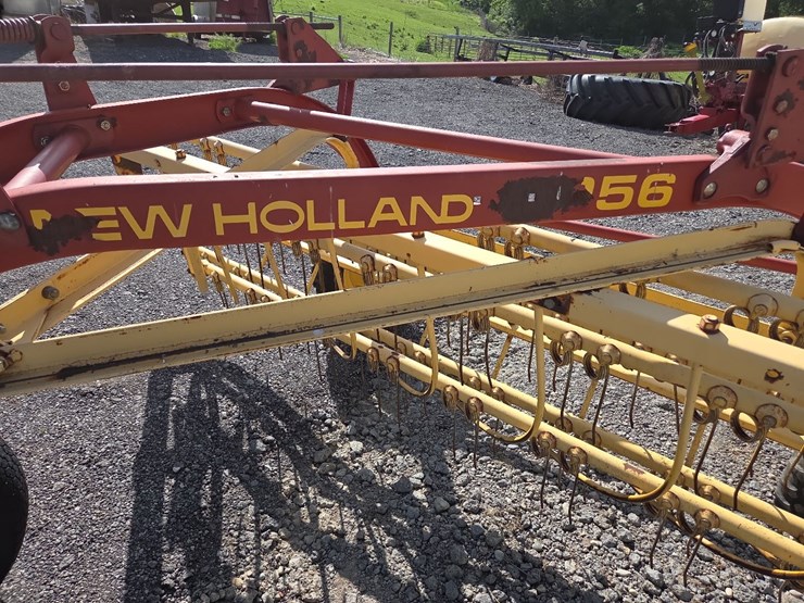 new-holland-256-image-5