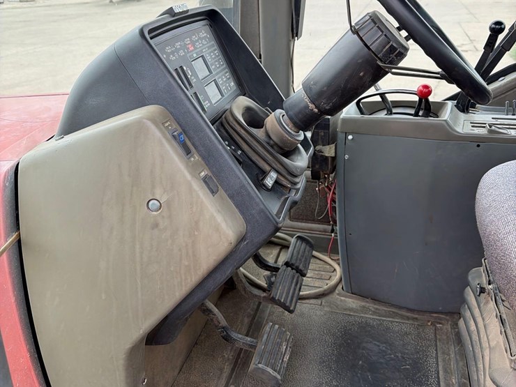 case-ih-7140-image-34